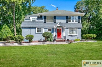 205 Ashland Rd, Middlesex, NJ 08846