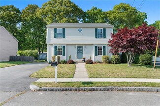 6 Allison Ct, Riverside, RI 02915