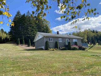 16 Riverview Rd, Colebrook, NH 03576