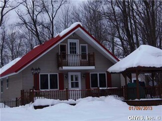96 Voorhees Rd, West Monroe, NY 13167