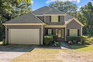 144 Peach Orchard Dr, Benson, NC 27504