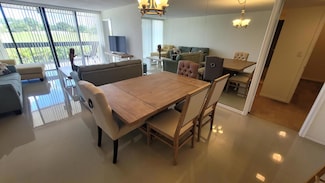2000 Presidential Way Unit 2030, West Palm Beach, FL 33401