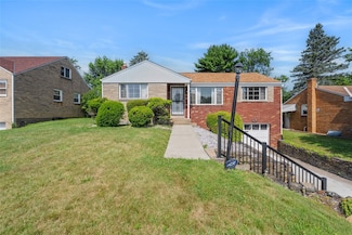 4936 Roberta Dr, Pittsburgh, PA 15236