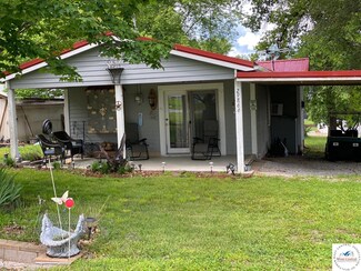 29866 Bobcat Dr, Warsaw, MO 65355