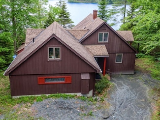 329 Forest Acres Rd, New London, NH 03257