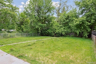 16184 Robson St, Detroit, MI 48235