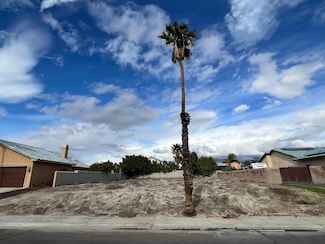 67786 Ontina Rd, Cathedral City, CA 92234