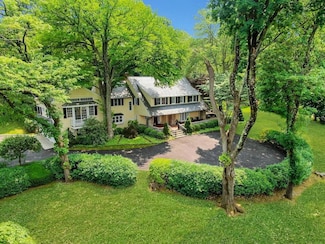 24 Eton Rd, Scarsdale, NY 10583