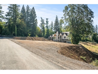 13560 Goodall Rd Unit 4, Lake Oswego, OR 97034