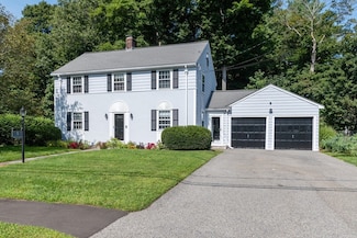 5 Grayson Ln, Newton Lower Falls, MA 02462