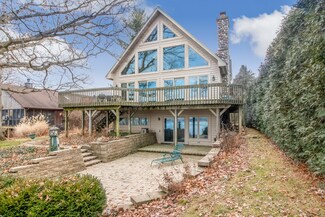 1553 Lake Holiday Dr, Sandwich, IL 60548