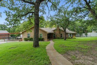 154 Scott Ln, Weatherford, TX 76085