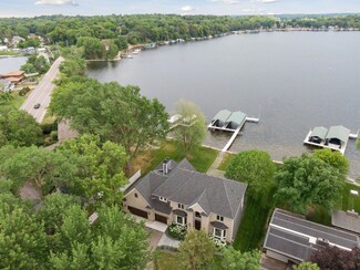 5133 Emerald Dr, Mound, MN 55364