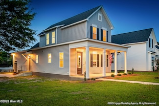 3846 W Wilson St, Farmville, NC 27828