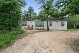 1735 County Road C, Lexington, TX 78947