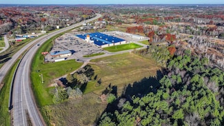 2016 Farm Dr, Waupaca, WI 54981