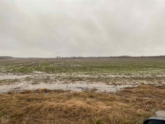 4015 Route 14, Waldenburg, AR 72479
