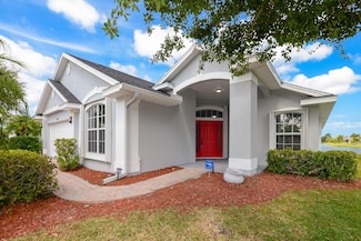 590 Valencia Cir SW, Vero Beach, FL 32968