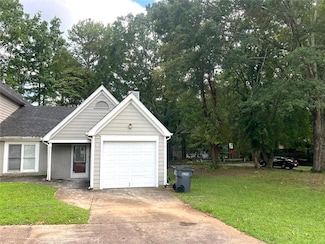 8114 Woodlake Dr, Riverdale, GA 30274