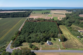 28208 Arlington Rd, Cape Charles, VA 23310