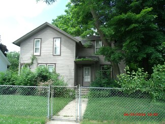 310 W Saint Joseph St, Lawrence, MI 49064