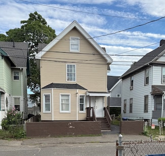 93 Clifford St, Bridgeport, CT 06607