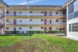 709 Lori Dr Unit 111, Palm Springs, FL 33461