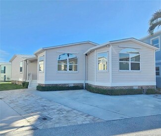 68 Nettles Blvd, Jensen Beach, FL 34957