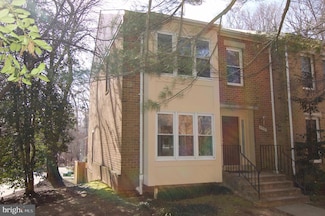 4972 Cloister Dr, Rockville, MD 20852