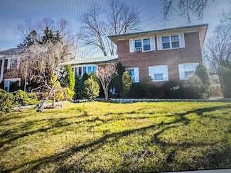 282 Kneeland Ave, Yonkers, NY 10705