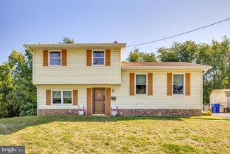 606 Jamestown Rd, Beverly, NJ 08010