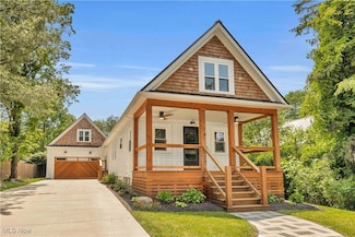 7125 Cedar St, Chagrin Falls, OH 44022