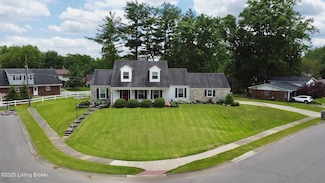 930 Castlewood Dr, New Albany, IN 47150