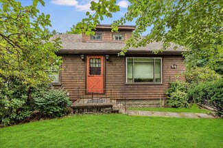60 N Main St, Salem, NH 03079