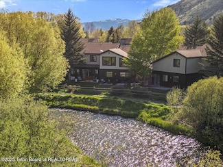 818 Powderhorn Ln, Jackson, WY 83001