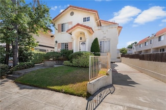 221 N Marguerita Ave Unit B, Alhambra, CA 91801