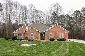 7695 Sedgebrook Dr E, Stanley, NC 28164