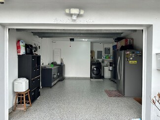 801 SE 14th St, Deerfield Beach, FL 33441