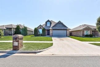 2305 Snapper Ln, Midwest City, OK 73130