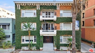 330 Cedar Ave, Long Beach, CA 90802