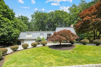 15 Dunmore Rd, New City, NY 10956