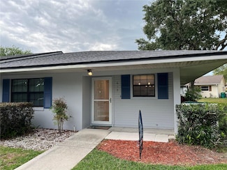612 Park St, Eustis, FL 32726