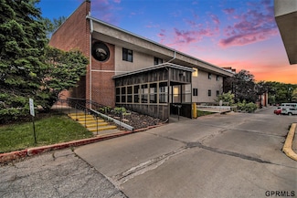 2820 N 66th Ave Unit 203, Omaha, NE 68104