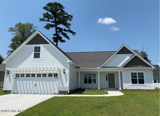 2504 Charity Ln, Winterville, NC 28590