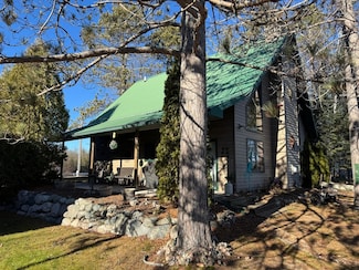 7840 Landing Rd, Hurley, WI 54534