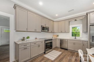 201 Valley St, Stanley, NC 28164