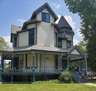 324 Stuart Ave, Kalamazoo, MI 49007