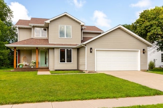 1023 Florida Ave, Ames, IA 50014