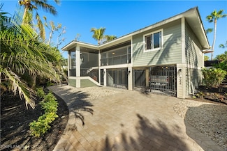 734 Pyrula Ave, Sanibel, FL 33957
