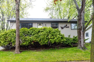 1208 E Layton Ave, Appleton, WI 54915